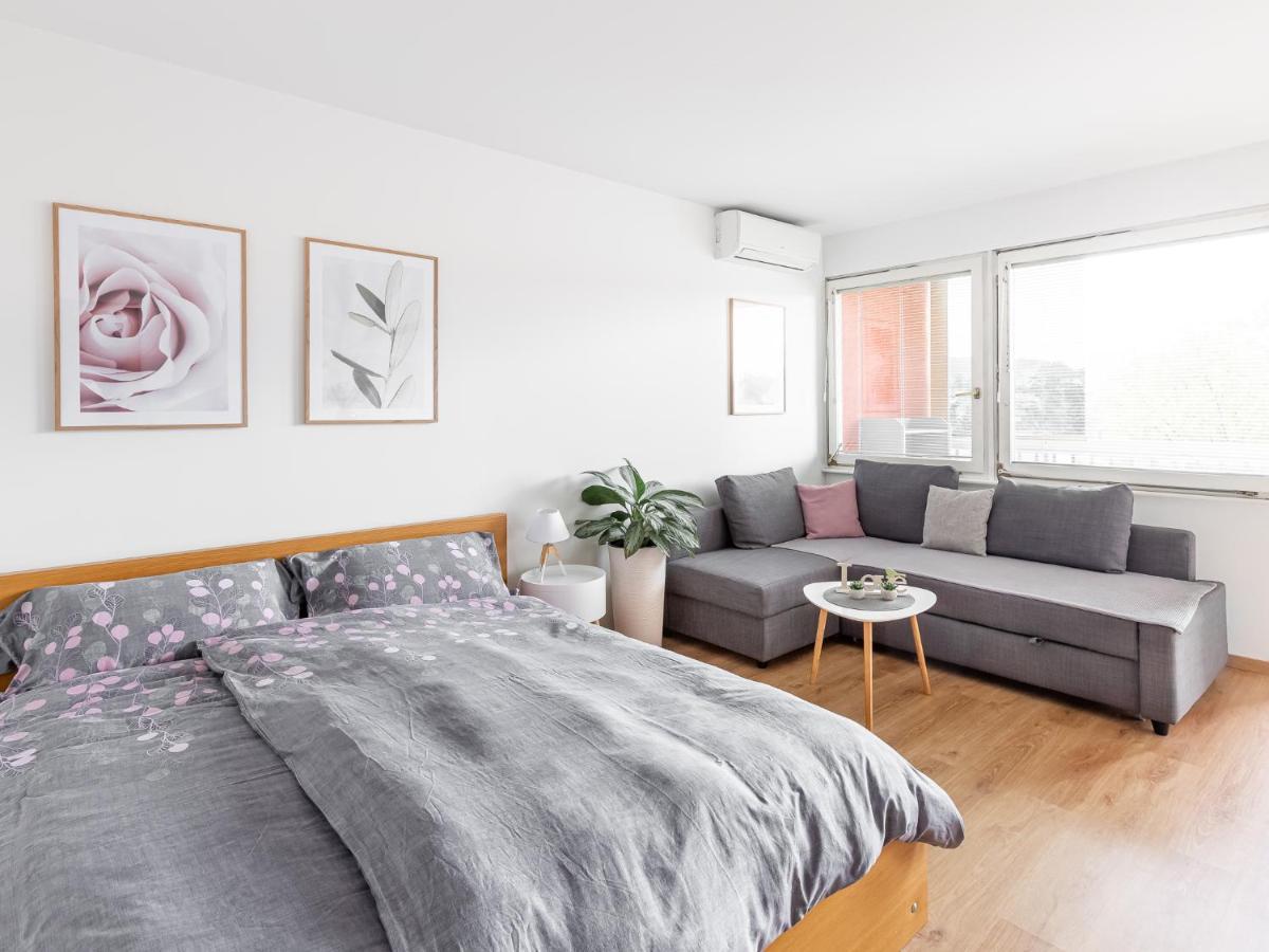 Apartma Vrtnica 5Th Floor โนวาโกริคา ภายนอก รูปภาพ